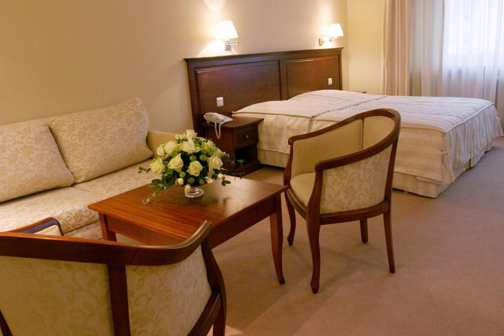 Hotel Prezydencki 3-Star Rzeszów Rom bilde
